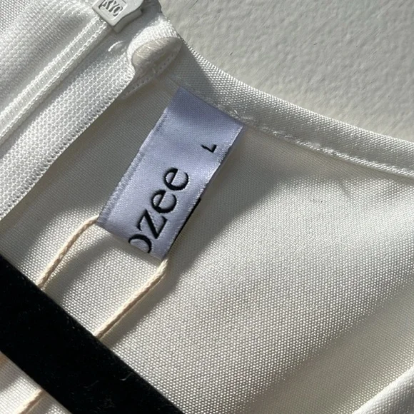 Uoozee White Wide Leg Crop V neck Elbow length sleeve Jumpsuit NWT - Picture 5 of 7